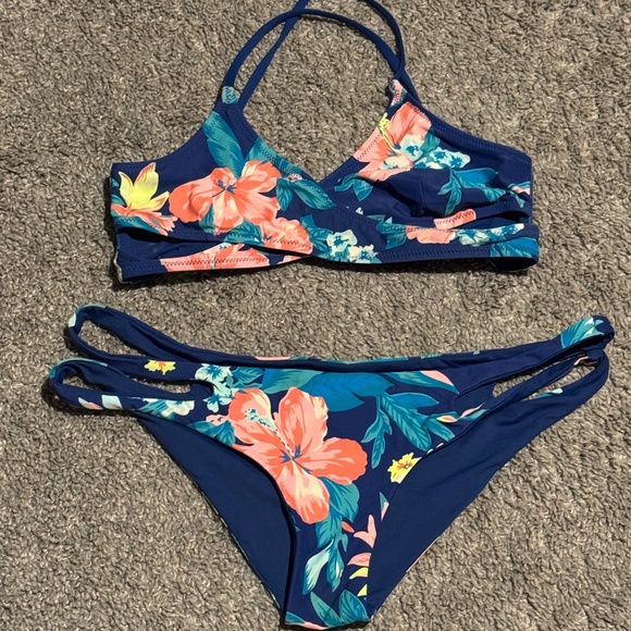 Rip Curl Floral/Blue Bikini Set - Picture 1 of 4